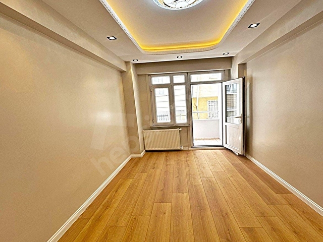 NEHTERÇEŞME METROBÜS YAKIN 3+1 TEMİZ 145M2 DEKORLU SATILIK DAİRE - Görsel 9