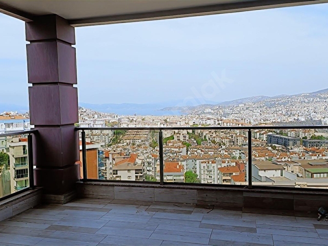 Kuşadası Kadınlar Denizi Satılık