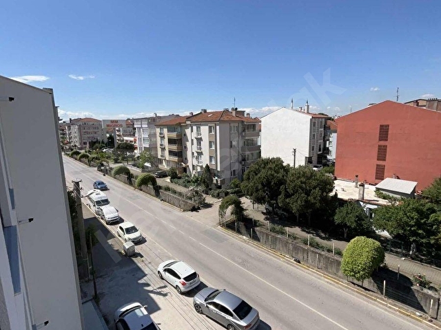 BAHÇELİEVLER MAHALLESİNDE KİRALIK 2+0 DAİRE - Görsel 5