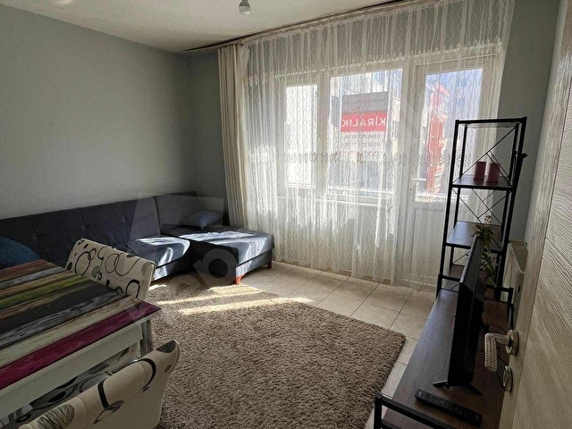 HACI YUSUF MAH. 2+1 EŞYALI ARA KAT KİRALIK DAİRE - Görsel 2