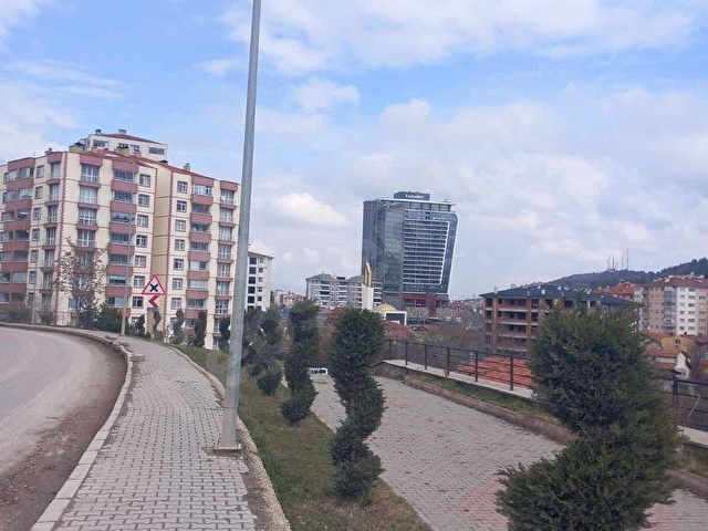 ÖZEVİMDEN SARAÇLAR MAH. CERİTOĞLU YAKINI KRLK GENİŞ 2+1 DAİRE - Görsel 23