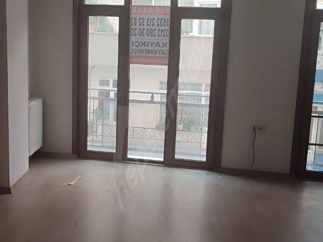 TELSİZLER MAH 2+1 75m2 BALKONLU KİRALIK DAİRE KAYIKÇI EMLAK - Görsel 8
