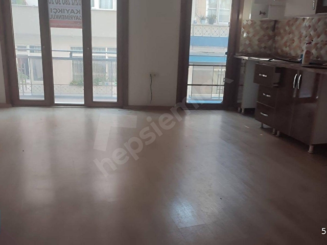 TELSİZLER MAH 2+1 75m2 BALKONLU KİRALIK DAİRE KAYIKÇI EMLAK - Görsel 2