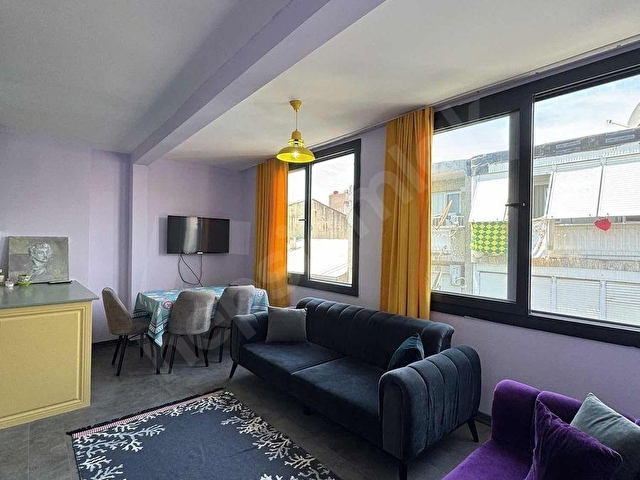 MSGDEN KARŞIYAKADA SAHİLE 400 METRE -MODERN TADİLATLI 2+1 DAİRE - Görsel 6