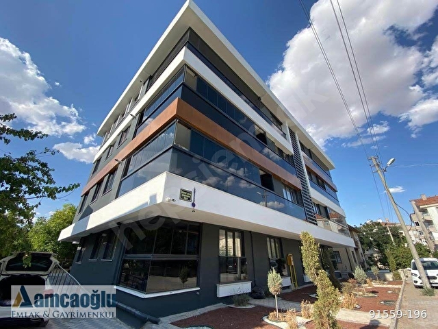AMCAOĞLU EMLAKTAN MERKEZE YAKIN ULTRA LÜKS 3+1 FUL YAPILI DAİRE - Görsel 2