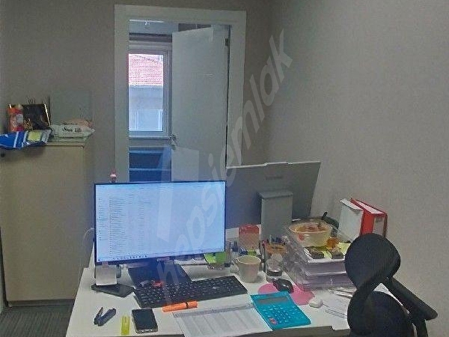 KADIKÖY SALI PAZARINA BAKAN ÇİFT CEPHELİ KİRALIK OFİS -BÜRO - Görsel 8