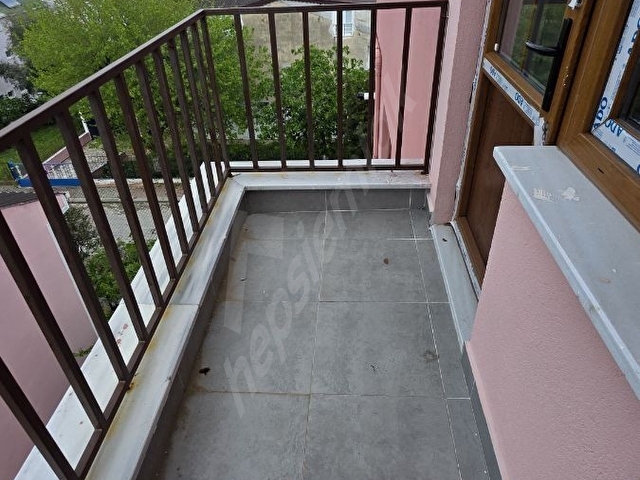 ÇARSI ICI SATILIK SIFIR FUL DENIZ .ANZARALI DUBLEX DAIRE - Görsel 2