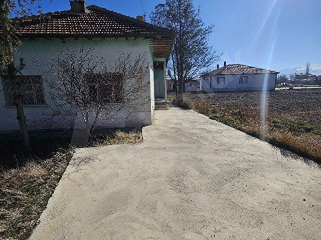 YUNUSLU  MAHALLESİNDE SATILIK  İKİ TARAFI YOL VE DOGALGAZLI  KELPİÇ  EV - Görsel 11