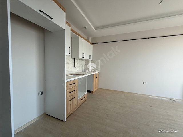 ALYANSTAN MEDİCAL PARK CİVARI TEK BLOK GENİŞ OTURUM KİRALIK 1+1 - Görsel 5