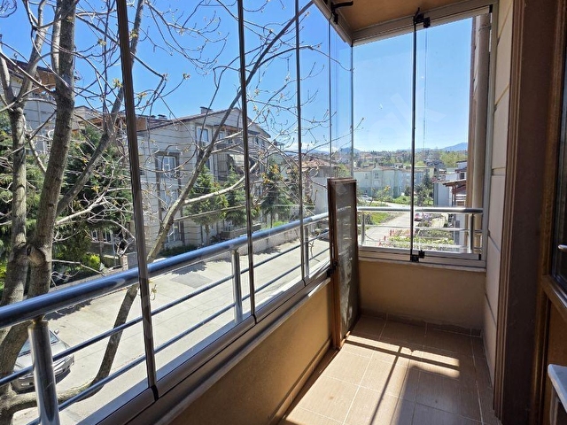 Gün Boyu Güneş Alan, Çift Klimalı Ara Kat 2+1 Kiralık Daire - Görsel 14
