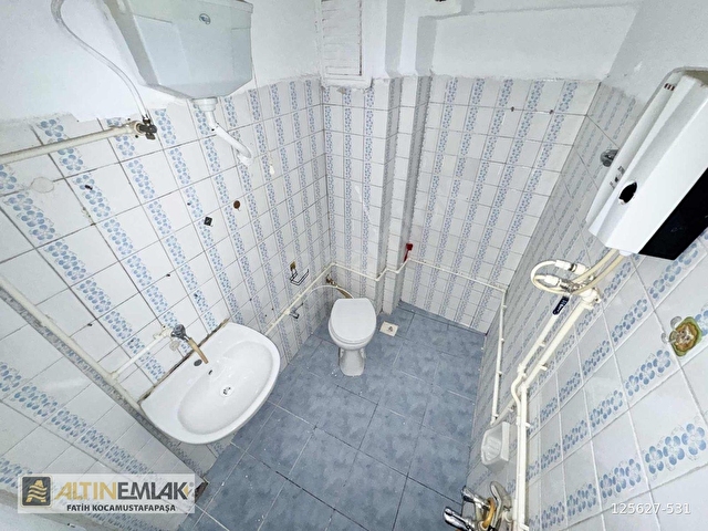 Kocamustafapaşada 1+1 Kiralık Daire Doğalgaz Sobalı - Görsel 12