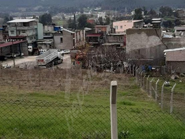 SALBAŞ SATILIK ARSA 616 m2 TELÇİTLE ÇEVRİLİ MAHALLE İÇİ