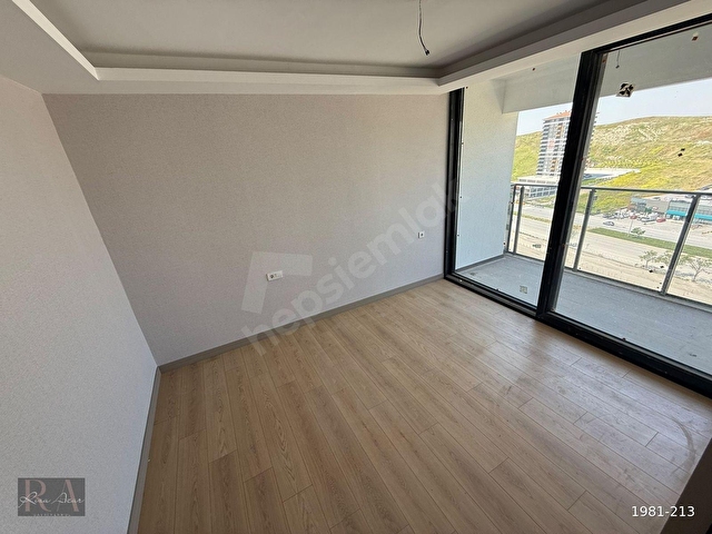 Batıkentte Norm Bulvarda 1+1, 12. Kat, Cadde Cepheli Kiralık - Görsel 8