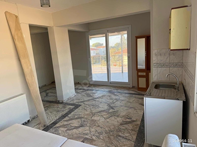 YENİFOÇADA 400 M2 OTURMA ALANI&KAPALI OTOPARKLI MÜSTAKİL VİLLA - Görsel 23