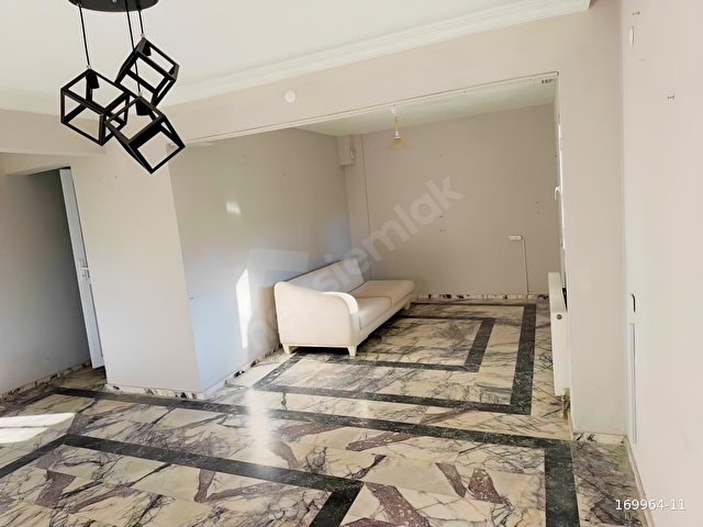 YENİFOÇADA 400 M2 OTURMA ALANI&KAPALI OTOPARKLI MÜSTAKİL VİLLA - Görsel 9
