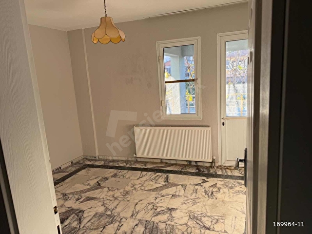 YENİFOÇADA 400 M2 OTURMA ALANI&KAPALI OTOPARKLI MÜSTAKİL VİLLA - Görsel 21