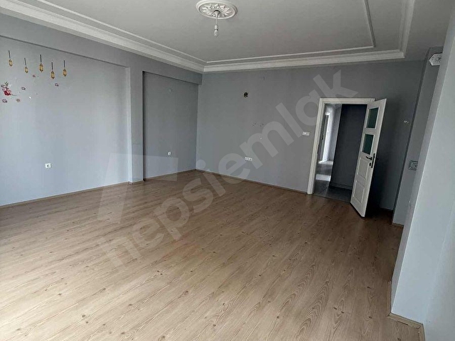 SAMSUN KIŞLA MAH SİTE İÇERİSİNDE 3+1 150M2 - Görsel 22