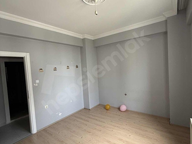 SAMSUN KIŞLA MAH SİTE İÇERİSİNDE 3+1 150M2 - Görsel 13