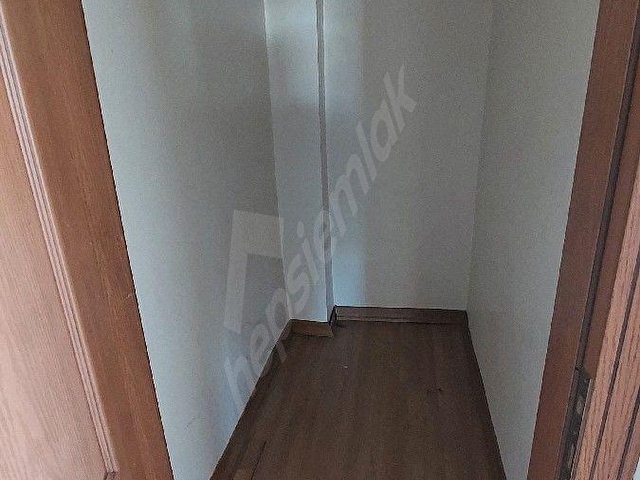 ÖZBEK GAYRİMENKULDEN HASTANE METROSUNA YAKIN ASANSÖRLÜ BAĞIMSIZ SALON YAPILI KİRALIK DAİRE. - Görsel 9