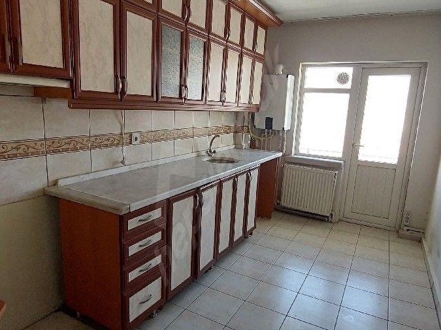 ÖZBEK GAYRİMENKULDEN HASTANE METROSUNA YAKIN ASANSÖRLÜ BAĞIMSIZ SALON YAPILI KİRALIK DAİRE. - Görsel 11