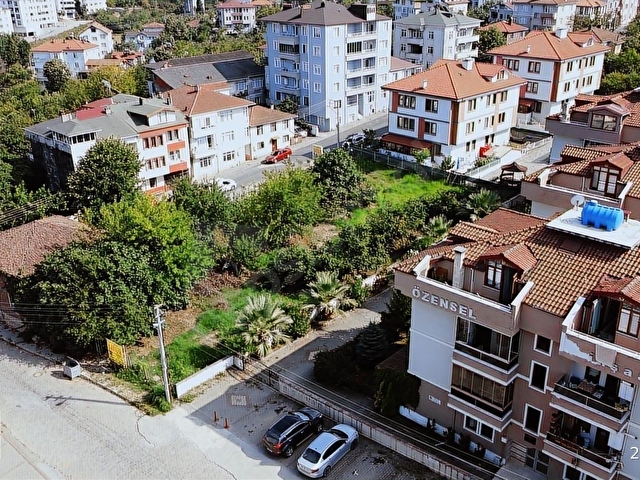 AKÇAKOCA CUMHURİYET DE NET 115M2TEMEL OTURUMLU 385m2 ARSA - Görsel 5