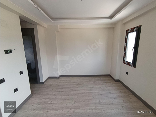 MEZİTLİ DE HAVUZLU DOĞALGAZLI JENERATÖRLÜ CİFT BANYOLU GİYİNME ODASI 2+1 SATILIK - Görsel 13