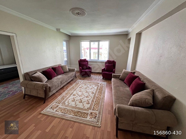KARAKAYA EMLAK OFİSİNDEN ASKERİYE KARŞISI EŞYALI DAİRE - Görsel 2