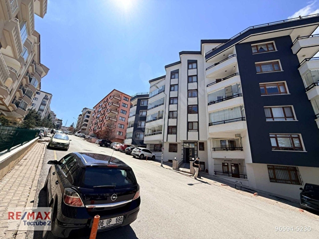 DİKMEN AKPINAR 850 CADDEDE ASANSÖRLÜ SATILIK 3+1 DAİRE - Görsel 3