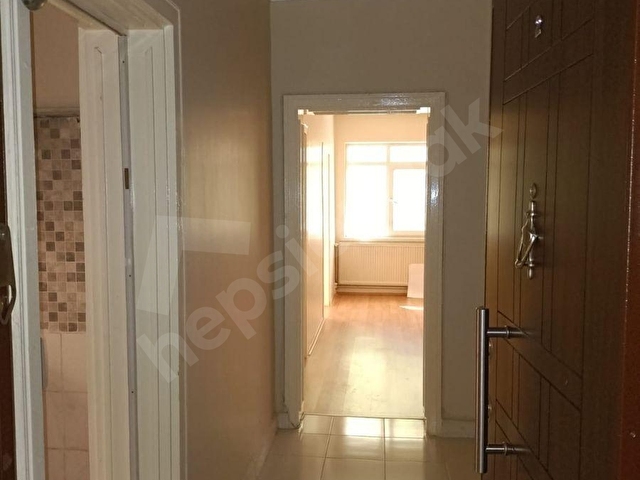 EMEK ÖZDEMİRDEN MERKEZİ KONUMDA KOMBİLİ BAKIMLI 2+1 ÖN GİRİŞ - Görsel 4