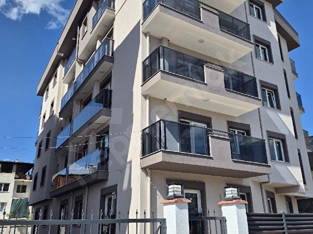 BORNOVA DOĞANLAR DA 1+1 SATILIK LÜKS DAİRE