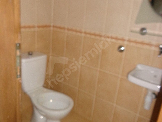 ÇANKAYA BİRLİK MAH. 490 SK. Giriş + 2 Katlı binanın 1.nci Katı, 3+1, Balkonlu, Ulaşıma Okula Yakın. - Görsel 15