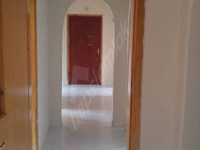 KÜÇÜKKUMKÖPRÜDE SATILIK GENİŞ 3+1 DAİRE - Görsel 7