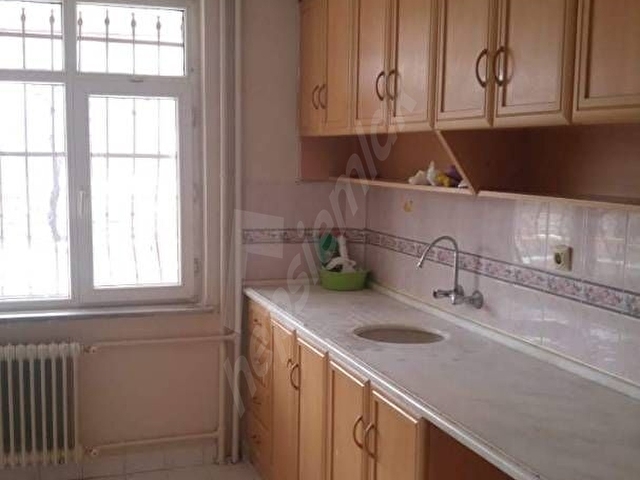 KÜÇÜKKUMKÖPRÜDE SATILIK GENİŞ 3+1 DAİRE - Görsel 6