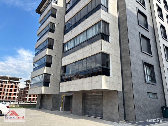 KAÇMAZ EMLAK IHLAMURKENT YİĞİTPARK FLORYA SİTE 2+1 SATILIK DAİRE - Görsel 9