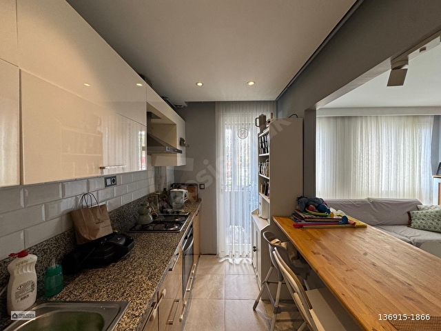 GÜZELTEPEDE CADDE ÜZERİ, METROYA YAKIN OTURUMA HAZIR 2+1 DAİRE - Görsel 8