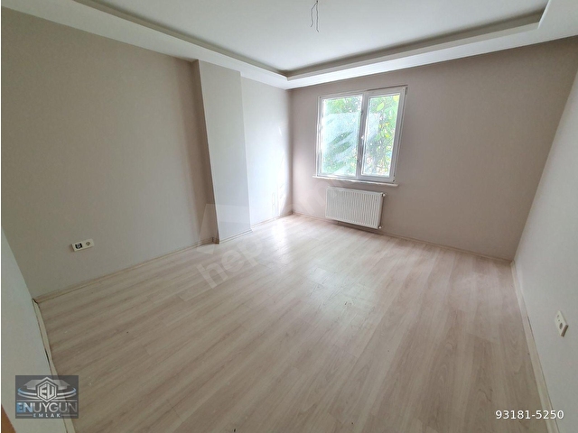 EMAAR AVM YAKINI YENİ BİNADA AYRI MUTFAKLI BOYALI 2+1 ARAKAT DAİRE