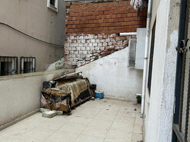 Asansör bölgesinde yeni binada satılık 2+1 bahçe katı daire - Görsel 6