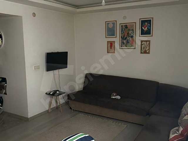 Asansör bölgesinde yeni binada satılık 2+1 bahçe katı daire - Görsel 2