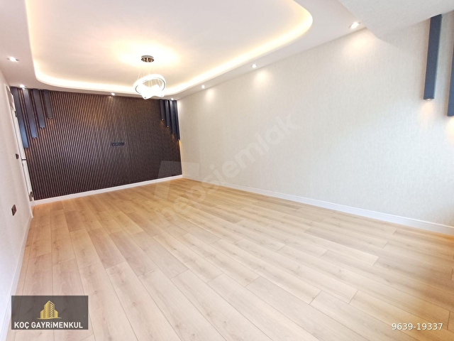KOÇDAN ; ÇETİN EMEÇ BLV YAKINI, KATTA, FULL YAPILI ,3+1+2 BANYO - Görsel 23