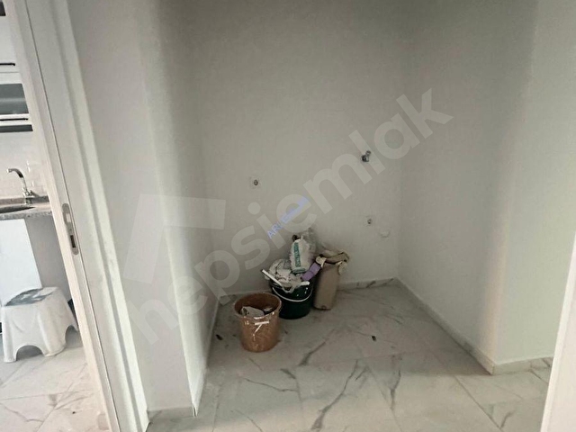 Metrobüs-Metroya Yakın Safa Hastanesi Yakını Geniş 3+2 Dubleks - Görsel 10