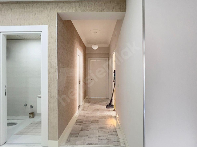 SALI PAZARI CİVARINDA SATILIK KAPALI GARAJLI LÜKS 4+1 DAİRE - Görsel 16