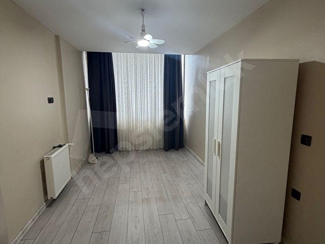 GÜRSELPAŞA DA YATAY MİMARI AZ KATLI TERASLI 1+1 KİRALIK DAİRE - Görsel 8