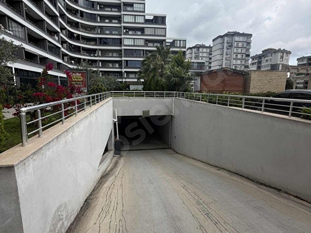 GÜRSELPAŞA DA YATAY MİMARI AZ KATLI TERASLI 1+1 KİRALIK DAİRE - Görsel 2
