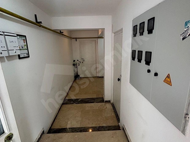 ÇAMLICA MAHALLESİNDE , ÖZEL GARAJLI SATILIK 2+1 DAİRE - Görsel 5
