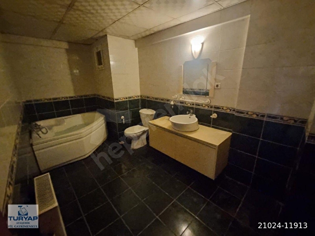 YALI MAHALLESİNDE ÇOK ÖZEL APARTMANDA SAHİLE YÜRÜME MESAFESİNDE - Görsel 22