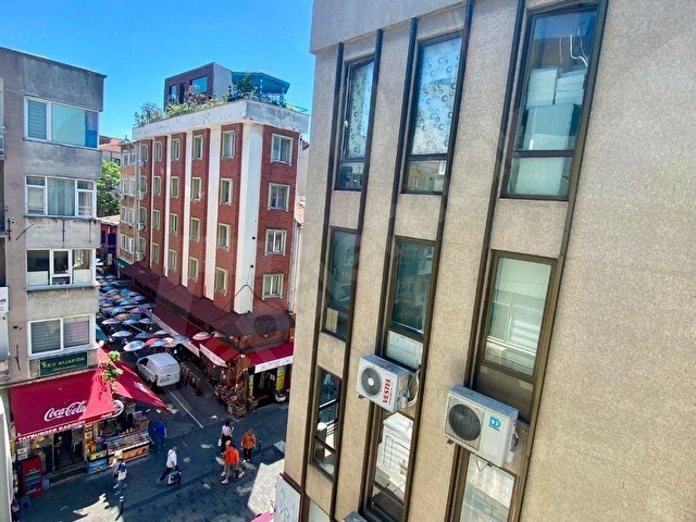 KADIKÖY BAHARİYE CADDESİNDE SATILIK OFİS - Görsel 9