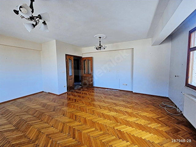 Çamlıcada 3+1 140 M2 Boğaz Manzaralı Taşınmaya Hazır Daire - Görsel 19