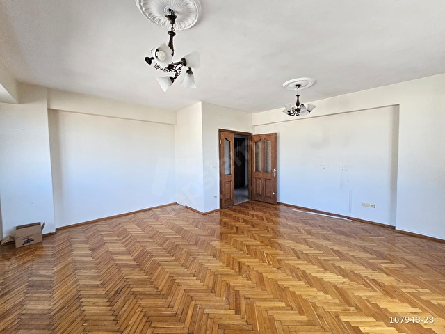Çamlıcada 3+1 140 M2 Boğaz Manzaralı Taşınmaya Hazır Daire - Görsel 20
