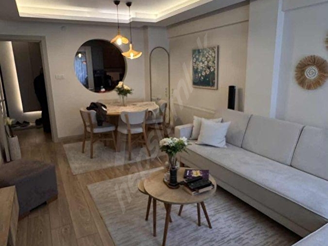 BAHÇELİEVLERDE SATILIK 3+1 TADİLATLI OTOPARKLI ÇİFT CEPHE DAİRE - Görsel 6