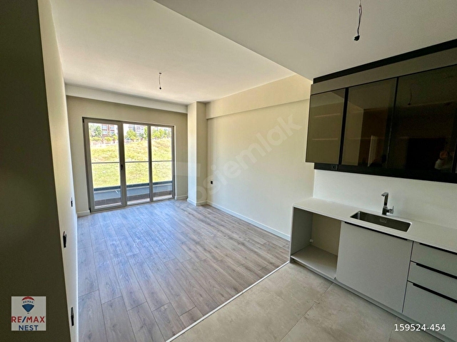 YAŞAMKENT BORDO YAŞAM KIRALIK 1+1 ARA KATTA - Görsel 13